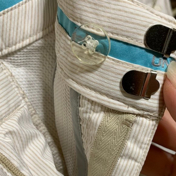 Ladies UnderArmour shorts sz 4 - Picture 5 of 8